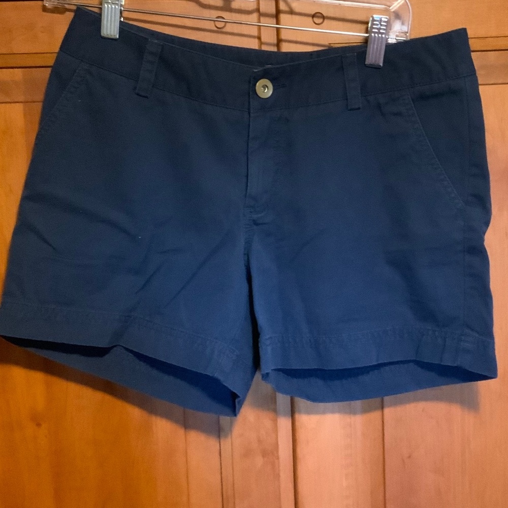 Eastern Mountain sports chino shorts